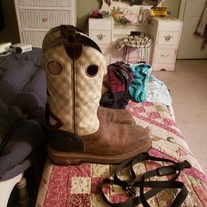 Justin steel toe. 10.5 wide